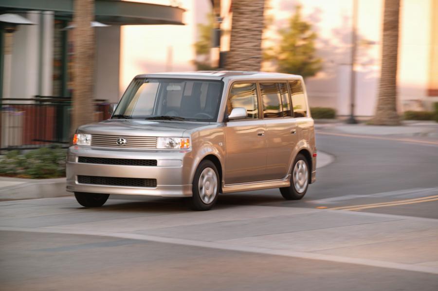  Scion xB 2003 года  (фото 9 из 42)